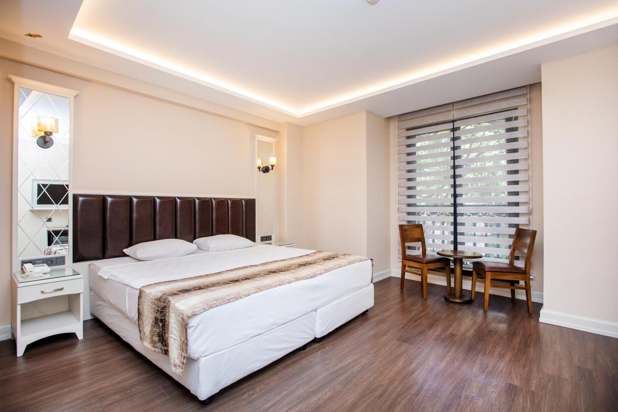 Prag Hotel Istambul Exterior foto