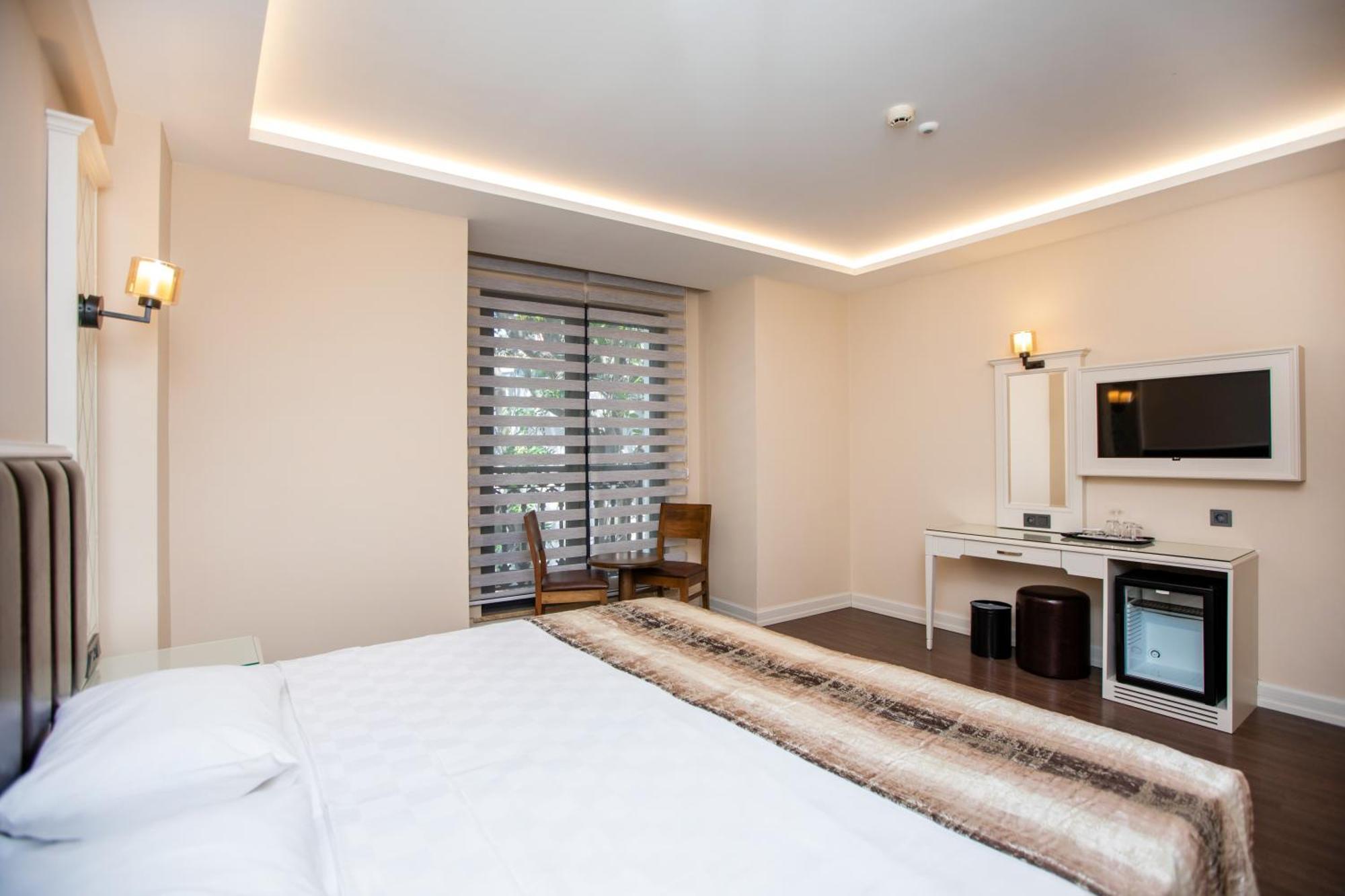 Prag Hotel Istambul Exterior foto